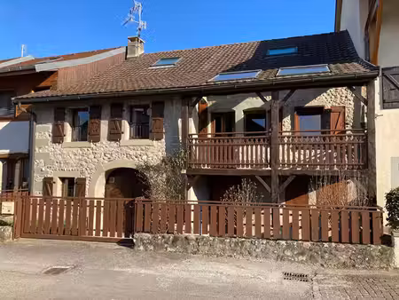 location maison 8 pièces 189 m² à viry (74580)