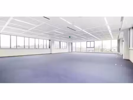 bureau à louer à louvain-la-neuve pour € 2.675