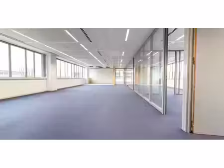 bureau à louer à louvain-la-neuve pour € 5.700