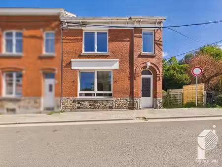 maison 3 façades à louer mangombroux