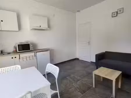 location appartement 1 pièce 20.46 m² à maubeuge (59600)  405 €