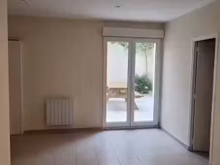 location appartement 3 pièces 63 m² à vierzon (18100)  545 €