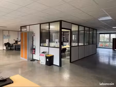 bureau à louer 380 m2 divisible za lagavon