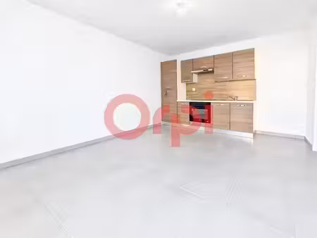 location appartement 1 pièce 28.27 m² à les pennes-mirabeau (13170)  670 €