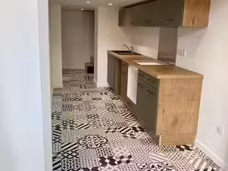 location meublée appartement 2 pièces 41.75 m² à mont-de-marsan (40000)  580 €