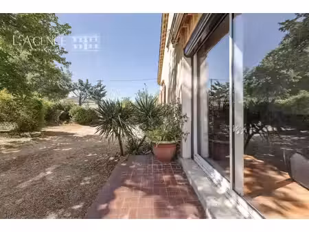 maison familiale de 130 m² avec appartement indépendant de 25