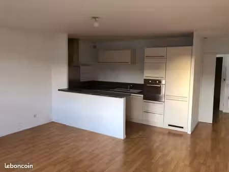 location blois appartement 3 pièces 63 m2 étage 1