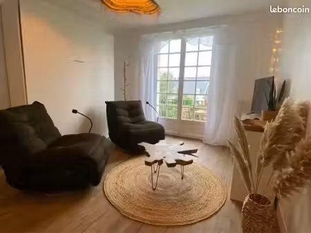 grand t1 meublé avec balcon et parking privé