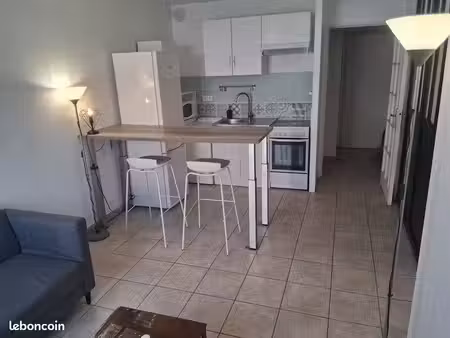 t2 neuf meuble 30m2 avec chambre separee+terrasse+garage prive dans une residence gardienn