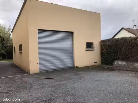 garage 130m2 avec réserve