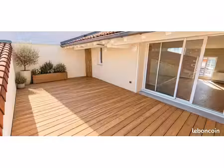 duplex rénové 68 m² avec grande terrasse de 30 m²