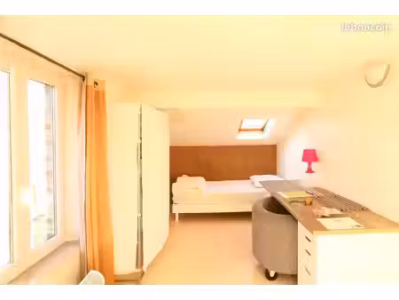 studio à la gare rer e de noisy le sec  à 10mn de paris/gare du nord ou val de fontenay re