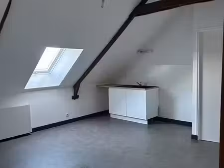 location t2 centre bourg guignen