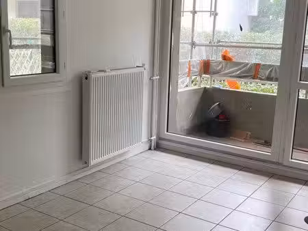appartement type f2 situé aux ulis 91
