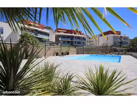 t2 meublé + terrasse plein sud