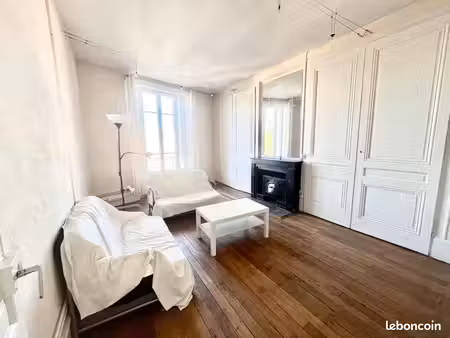 appartement 1 pièce 50 m²