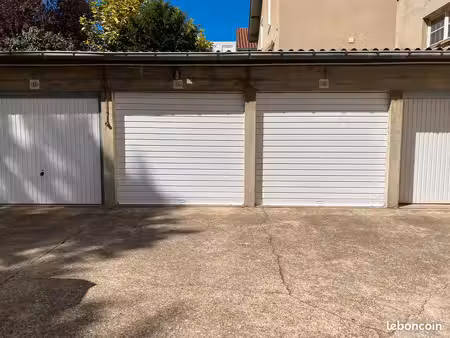 vente garage box fermé