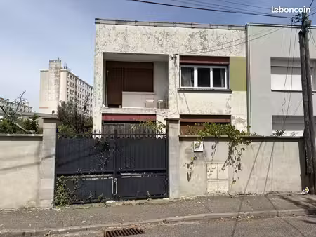 vente | maison mitoyenne | 4p | 3ch | 74 m² | meyzieu | expo sud-ouest | balcon