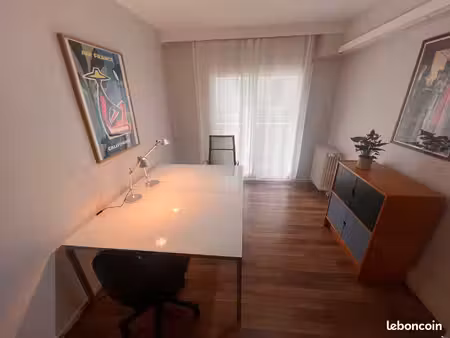 bureau équipé à louer à lyon 6