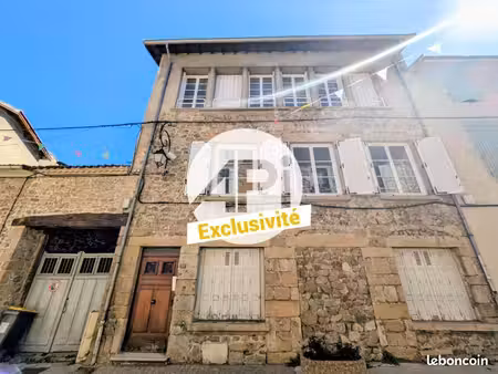 immeuble 9 pièces 205 m²