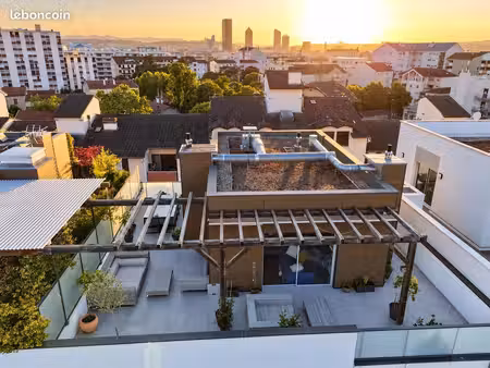 rare à la vente - toit terrasse en duplex