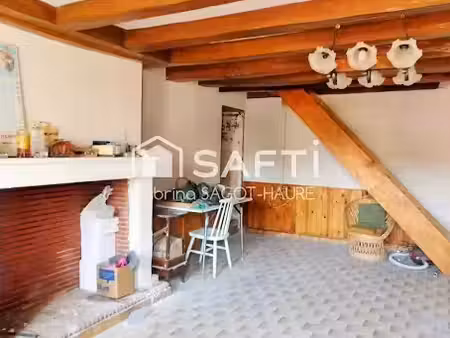 vente maison 8 pièces 150 m² à mareuil-sur-arnon (18290)  76 000 €