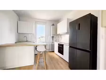 appartement 3 pièces - a louer - meublé