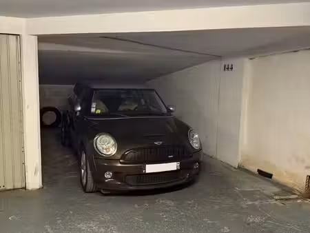 parking à vendre – rue laugier  paris 17e