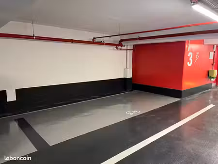 place de parking premium sécurisée - saemes prony paris 17e