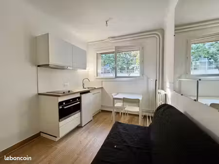 chambre de service entièrement rénové paris 16