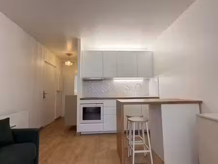 studio refait et meublée a neuf ternes - marche poncelet