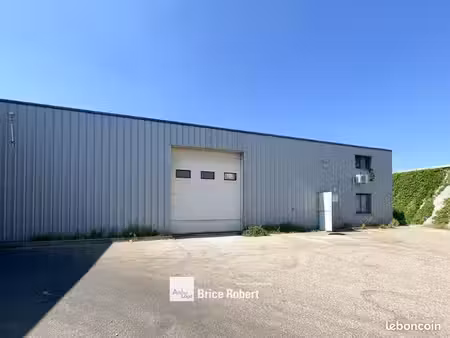 local d'activité 570 m²