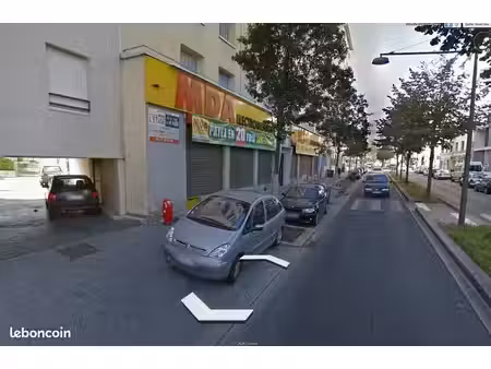 local commercial à villeurbanne