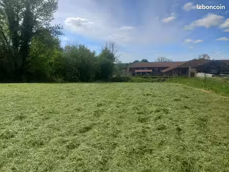 terrain à bâtir 840 m²