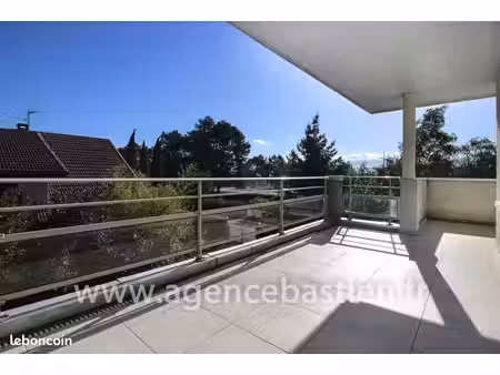 appartement 3 pièces 93 m²