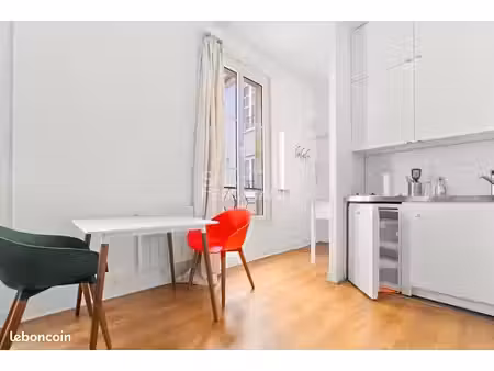 studio 1 pièce 26 m²