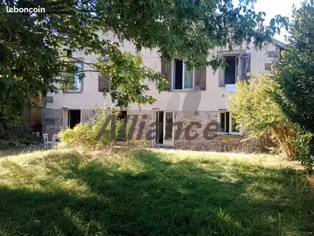maison 5 pièces 136 m²