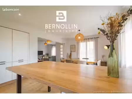 villa 5 pièces 121 m²