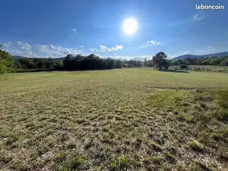 terrain agricole nans les pins
