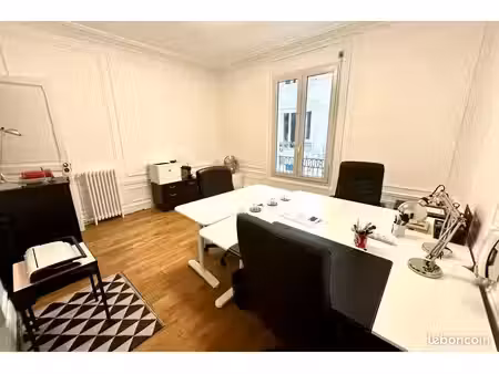 bureau privé 3 postes 18 m²