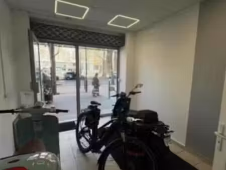 local commercial 43 m²