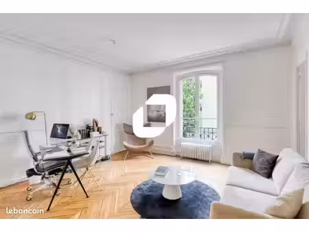 bureau 91 m²