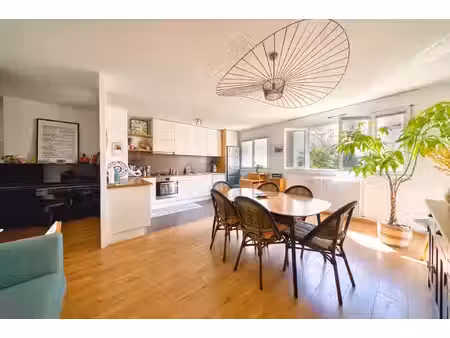 appartement familial t4/t5 100 m2 au coeur du 6e arrondissement