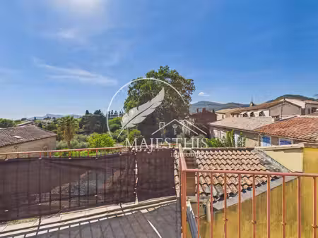 puget-ville - immeuble (maison village) - t2 bis + t4 avec g