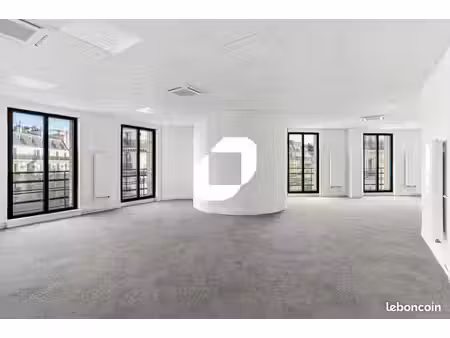 bureau 774 m²