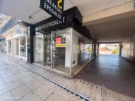 local commercial 98m²