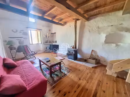 maison de village en pierre