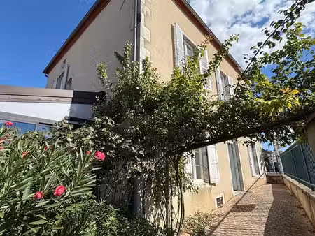 maison 6 pièces 180 m²