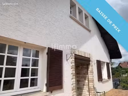 maison 8 pièces 200 m²