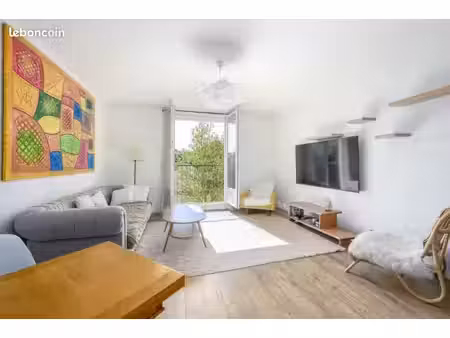 appartement 3 pièces 63 m²